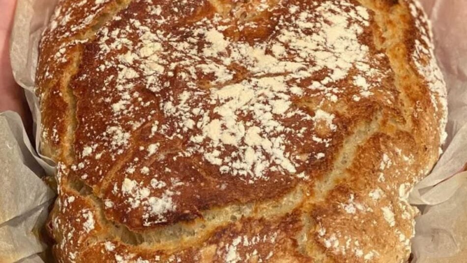 Receita do Pão Rústico rápido (sem amassar) da Clara de Sousa
