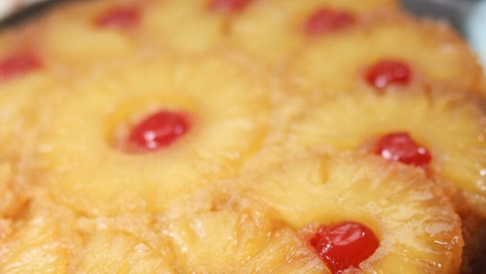 Clara de Sousa ensina a fazer o bolo de ananás mais delicioso de sempre