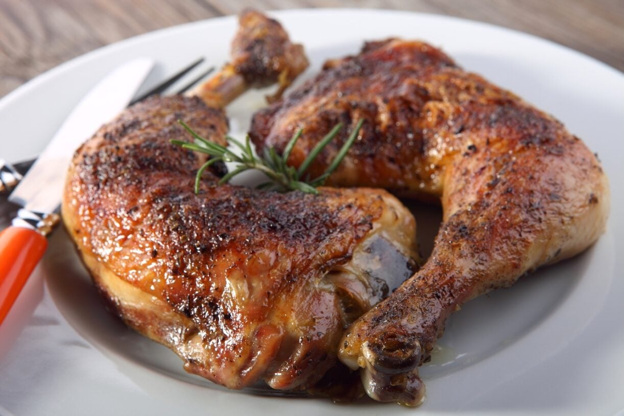 Receita da Clara de Sousa para fazer Frango suculento com mostarda, mel e toque de alecrim