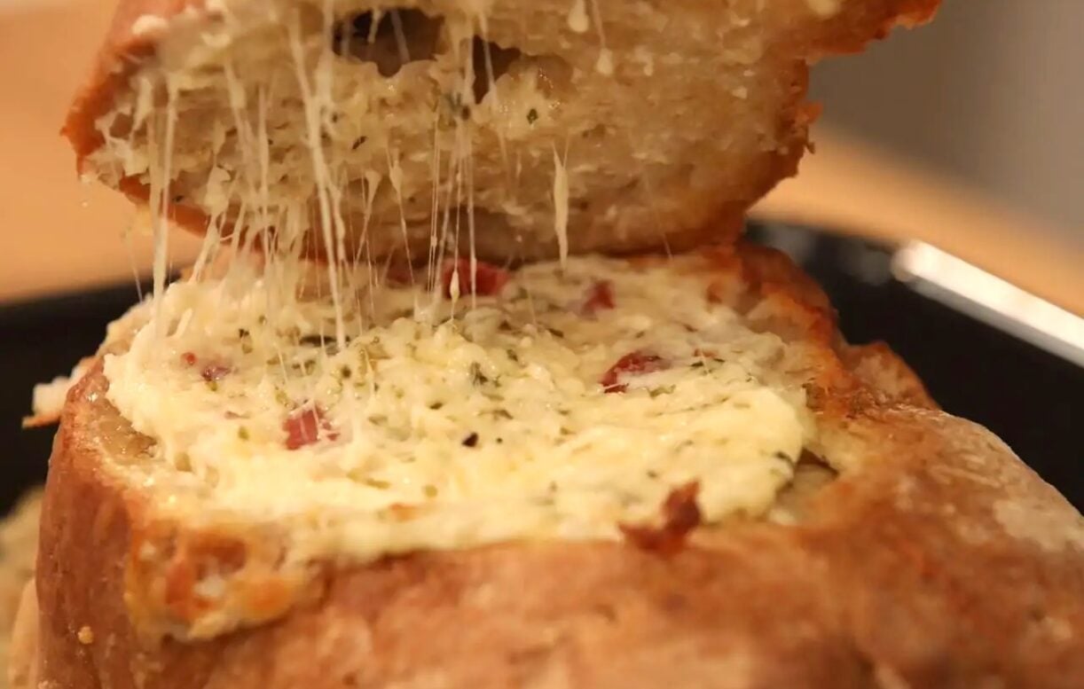 Receita especial de Pão Recheado da mãe de Cristina Ferreira (um clássico de família!)