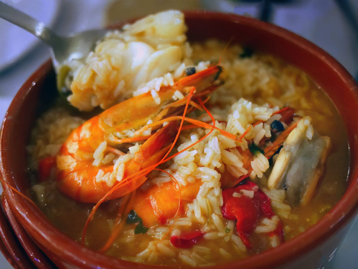 Arroz de Marisco cremoso e fácil de fazer (segue esta receita simples!)